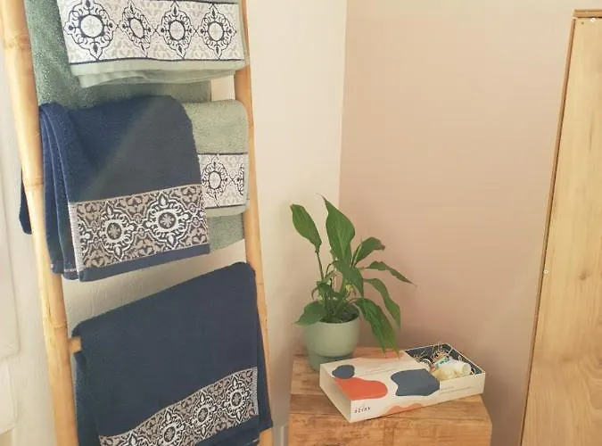 Appartement Nuits Océanes à Avec Parking Privatif La Rochelle (Charente-Maritime)